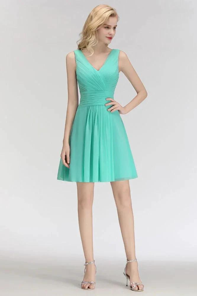 Classic V-Neck Floral Mini Cocktail Dress Sleeveless Chiffon Knee Length Homecoming Dress by misshow.com
