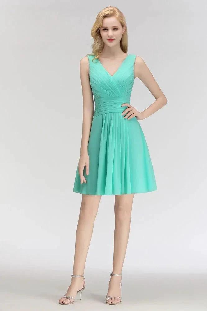 Classic V-Neck Floral Mini Cocktail Dress Sleeveless Chiffon Knee Length Homecoming Dress by misshow.com