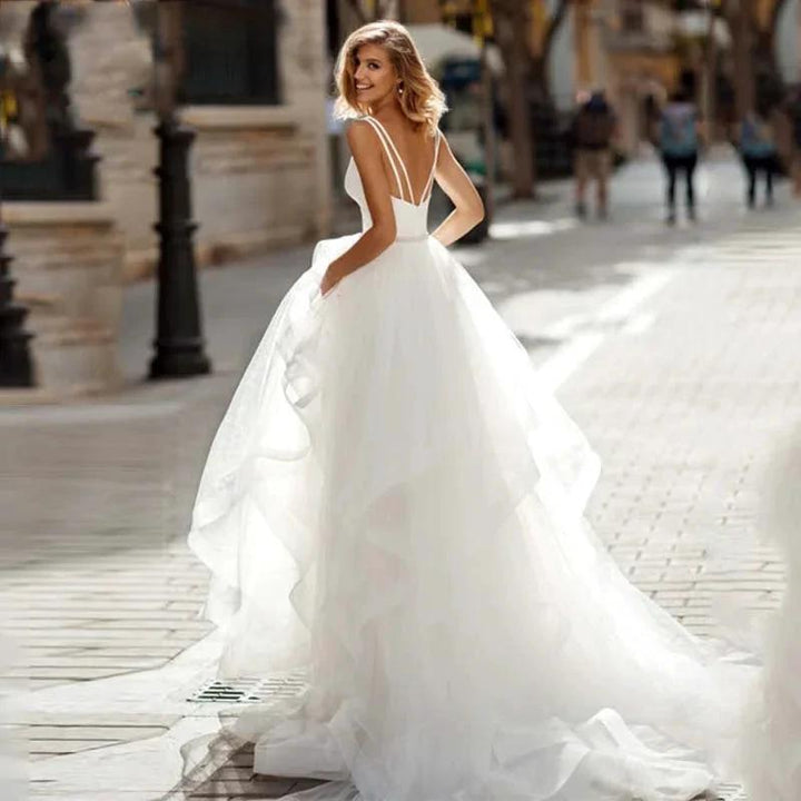 Sexy V-Neck Backless A-line Wedding Dress Romantic Organza Sleeveless Trouwjurk Simple Spaghetti Straps Bride Party by payinti