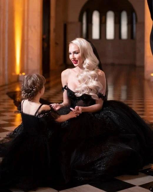 Designer Black A-Line Off-the-shoulder Glitter Wedding Dresses With Lace by misshow.com