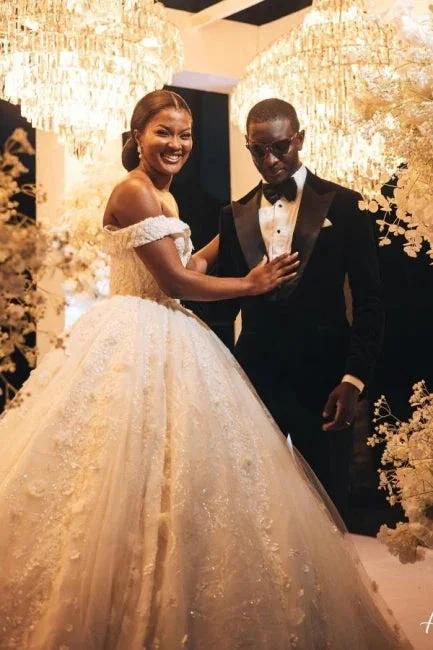 Designer Princess Off-the-shoulder A-line Wedding Dresses With Lace by misshow.com