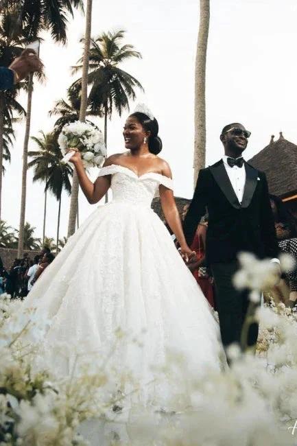 Designer Princess Off-the-shoulder A-line Wedding Dresses With Lace by misshow.com