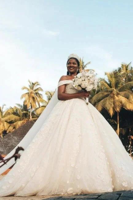 Designer Princess Off-the-shoulder A-line Wedding Dresses With Lace by misshow.com