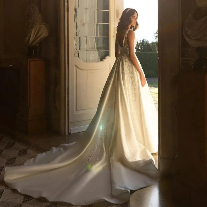 V-neck Sleeveless Wedding Dress 2024 Beading Open Back Court Train Princess Bride Gown SwanSarah P277 Plus Size Vestido De Novia by payinti