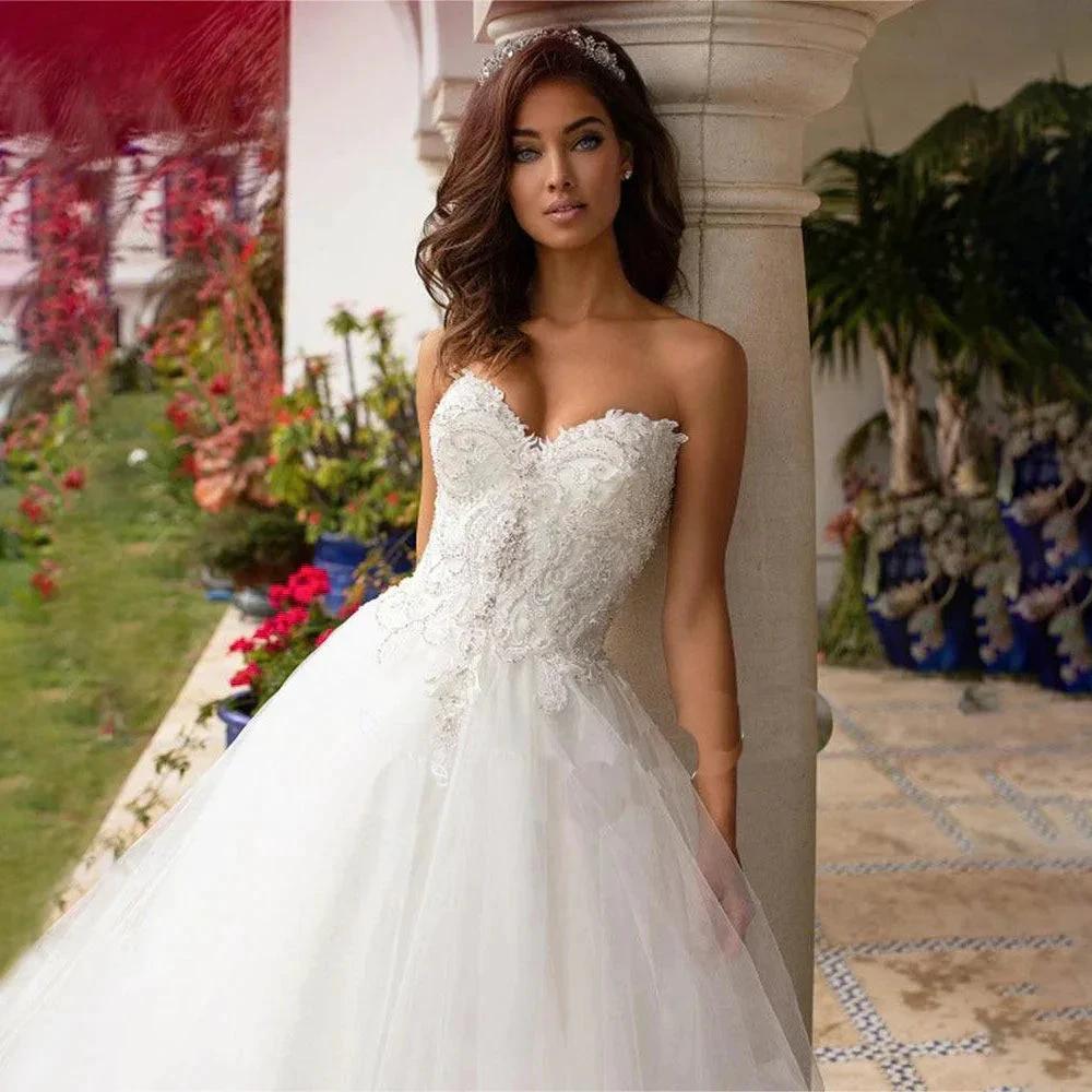 Backless Princess Sequined Beading Bodice Luxury Bridal Gown Sweetheart Lace Appliques Puffy Organza Wedding Dress Robe de Marie by payinti
