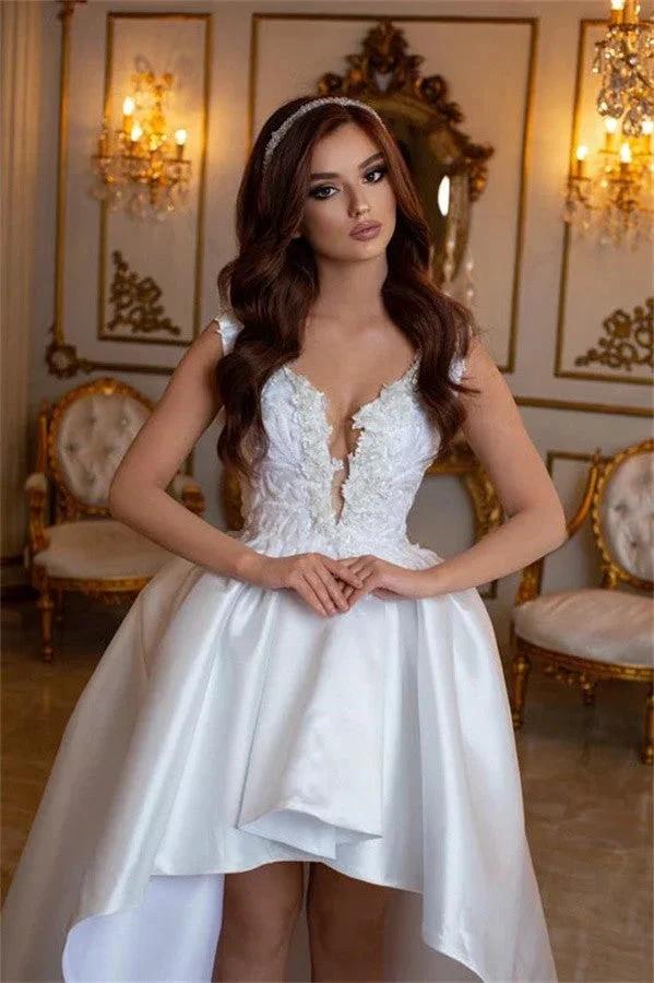 Elegant A-line Short V-neck Sleeveless Wedding Dresses With Lace by misshow.com