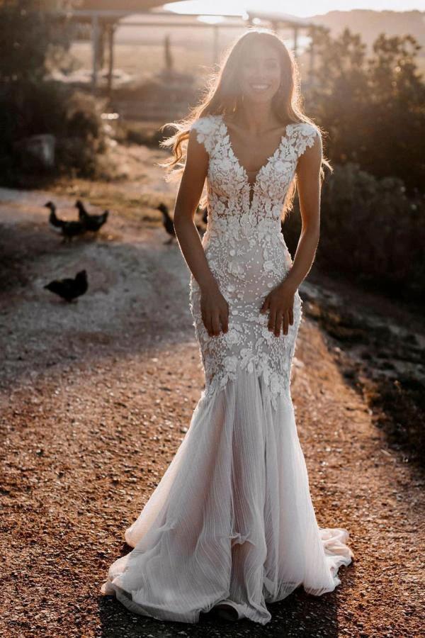 Elegant Long Mermaid Sweetheart Tulle Lace Backless Wedding Dress by BIZTUNNEL
