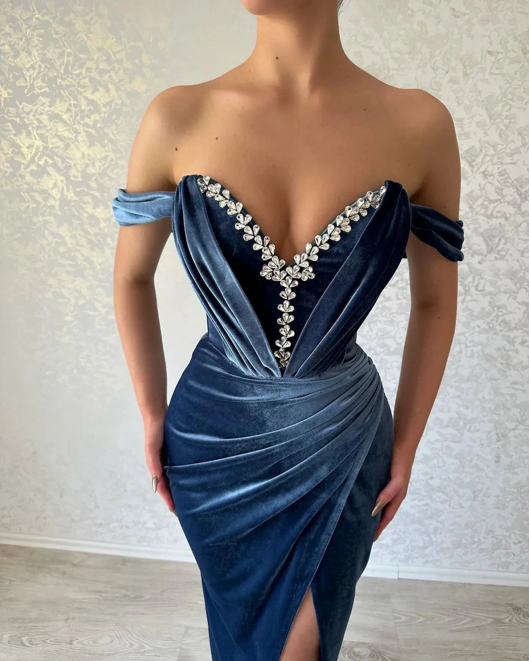 Elegant Long Navy Off-the-shoulder Column Ankle Length Prom Dress With Slit by misshow.com