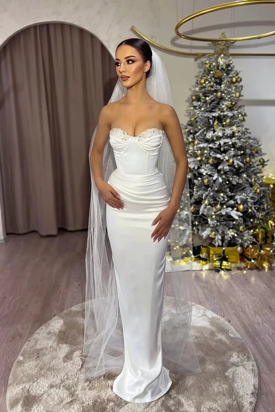 Elegant Long White Column Sleeveless Beading Floor-Length Wedding Dress by misshow.com