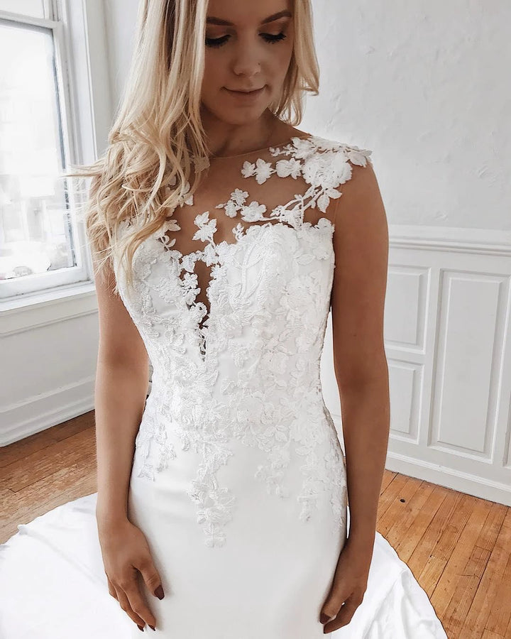 Glamorous Long Mermaid Lace Appliques Wedding Dresses by BIZTUNNEL