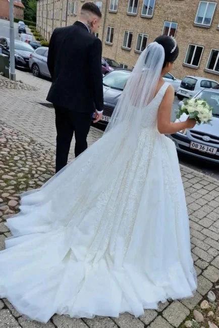 Gorgeous A-line Sleeveless Wedding Dresses With Lace by misshow.com