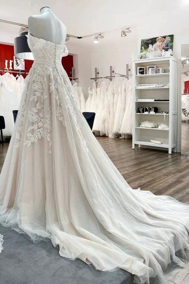 Gorgeous Long A-line Off-the-shoulder Tulle Lace Appliques Wedding Dress by BIZTUNNEL