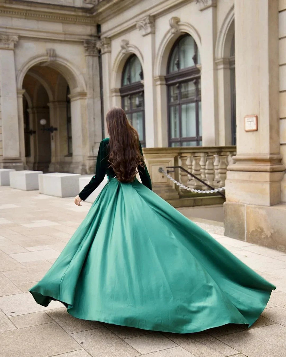 Green Long Sleeves A-line V-neck Velvet Prom Dress with Slit by BIZTUNNEL
