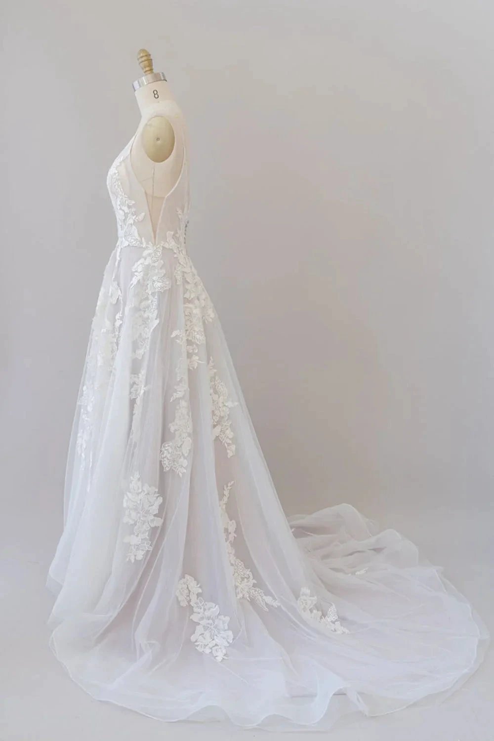 Long A-line Spaghetti Strap Lace Appliques Tulle Backless Wedding Dress by BIZTUNNEL