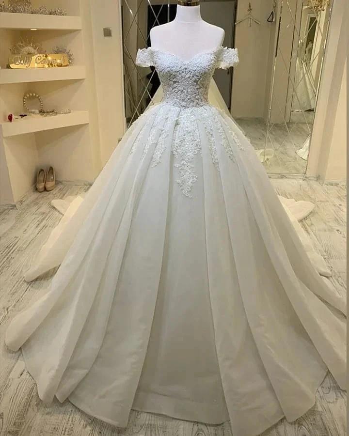 Long A-Line Sweetheart Off-the-Shoulder Appliques Lace Ruffles Wedding Dress by BIZTUNNEL