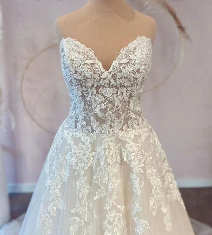 Long A-line Sweetheart Tulle Wedding Dress with Lace by BIZTUNNEL
