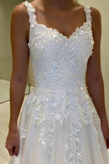 Luxurious A-Line Lace Sweetheart Sleeveless White Long Wedding Dress With Appliques by misshow.com