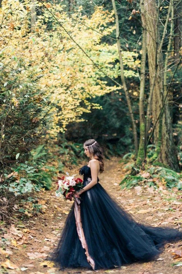 Modest Long A-line Princess Strapless Tulle Black Wedding Dress with Appliques Lace by BIZTUNNEL