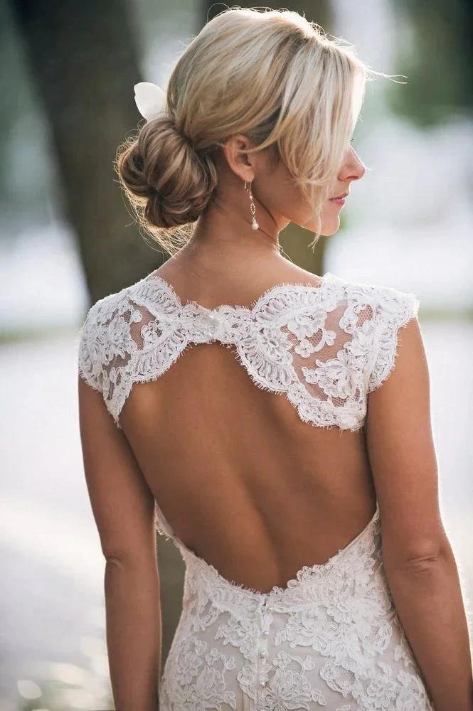 New Arrival Full Lace Wedding Dress Sleeveless Summer Bridal Wears by misshow.com