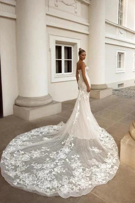 Noble sweetheart sleeveless mermaid lace Wedding dresses by misshow.com