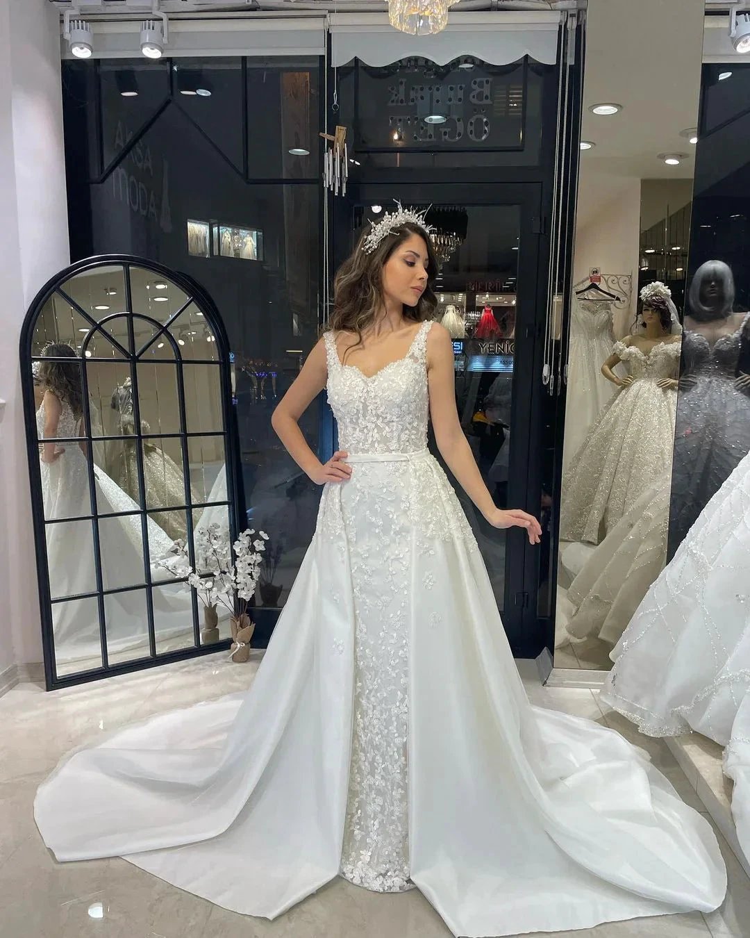 Sexy Floor Length Sweetheart Traps Sleeveless Mermaid Lace Weddding Dress with Court Train by misshow.com