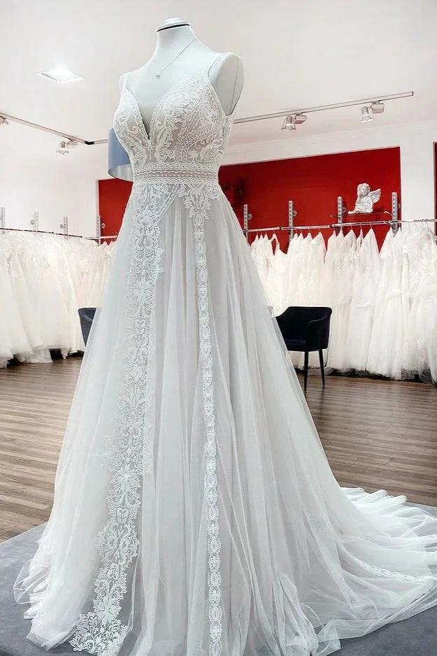 Vestidos de Noiva Simples Longos em Tule com Renda, Corte em A e Costas Abertas