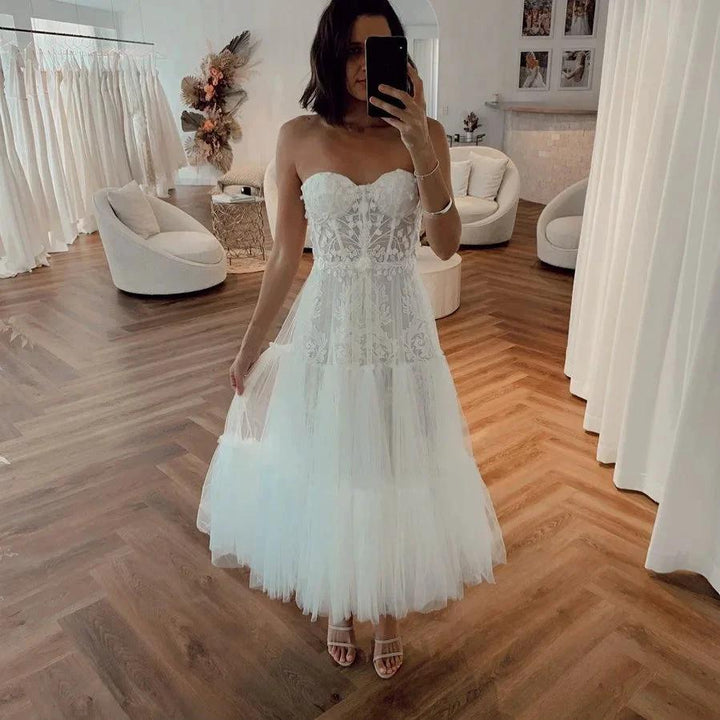 Stunning Strapless Short Summer Tulle Wedding Dress by misshow.com