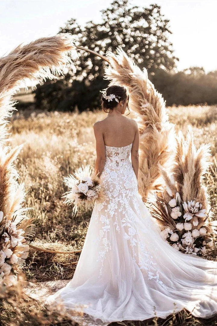 Stylish white Sweeteart Tulle Lace Wedding Dress by misshow.com
