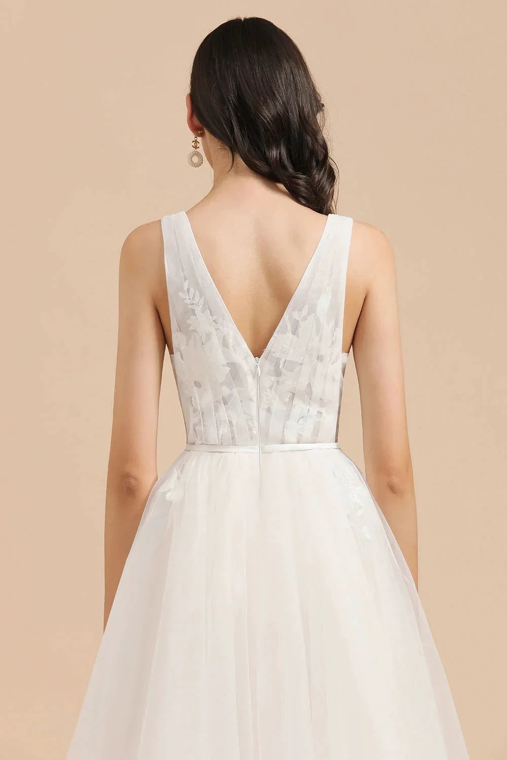 V-Neck Tulle Lace Appliques Simple Wedding Dress Garden Wedding Gowns Floor Length by misshow.com